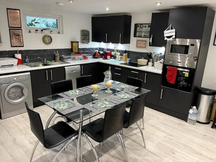 The Cabin, Arkley, Barnet Apartment ภายนอก รูปภาพ